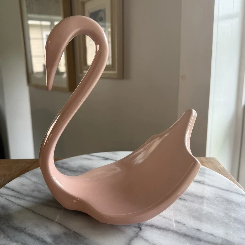 Swan Towel Holder Nova Designs VTG Peach Ceramic Original Label Granny Core